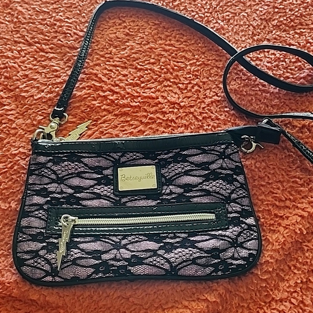 Betseyville purple & black lace purse